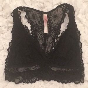 Pink by Victoria’s Secret Size S black lace bra 💕